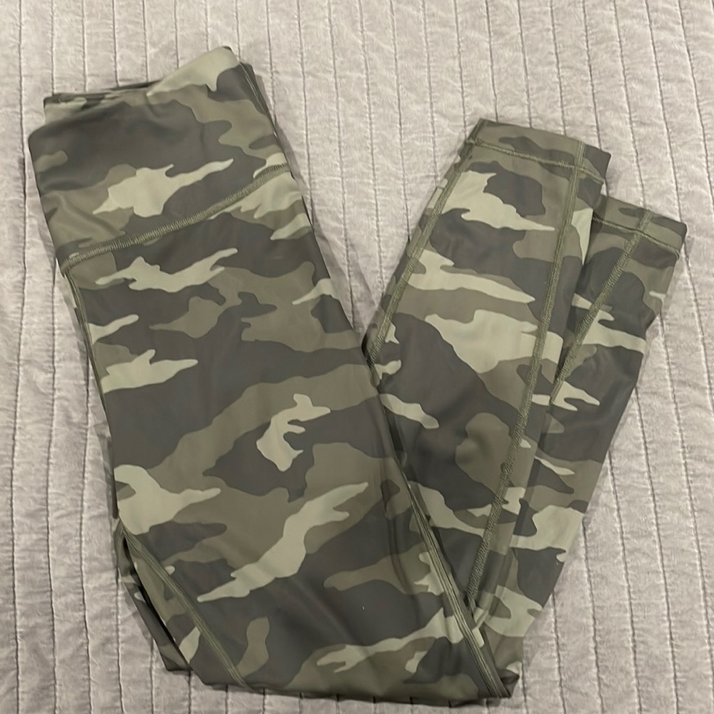 Athleta Ultimate Stash Pocket 7/8